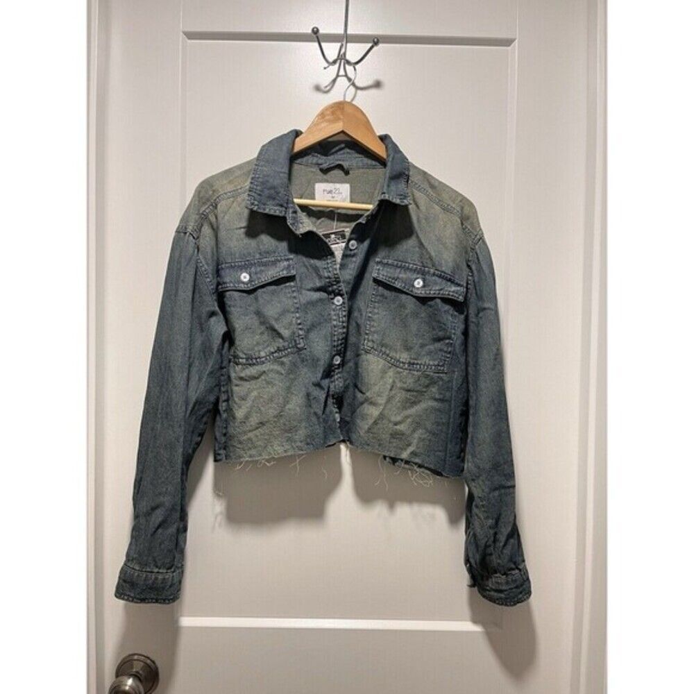 Rue21 Women’s Distressed Cotton Soft Denim Cropped Jacket Raw Hem Medium